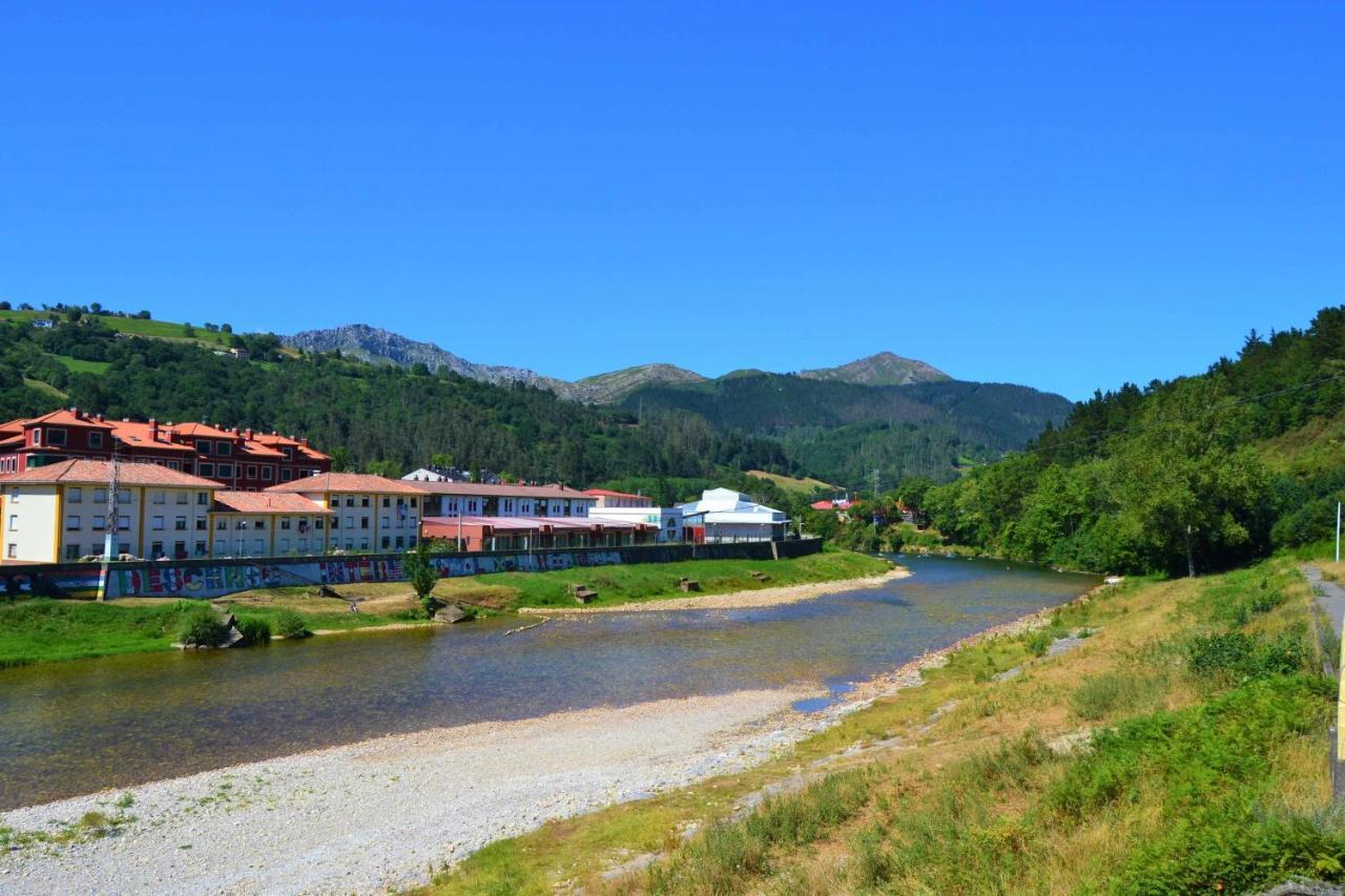 阿里翁达斯Casa Palo Balcon A Picos De Europa别墅 外观 照片